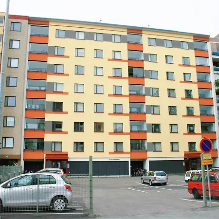 Apartamento Kotimaailma - Tilava Parvekkeellinen Kodikas Kolmio - Pinninkatu